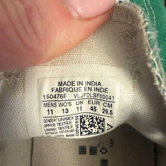 Green Converse Low Top Canvas Sneakers — Men’s 11 / Women’s 13 - Picture 5 of 6